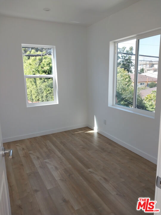 26842977 Property Photo 2