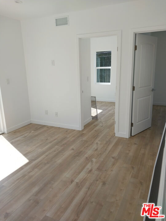 26842977 Property Photo 10