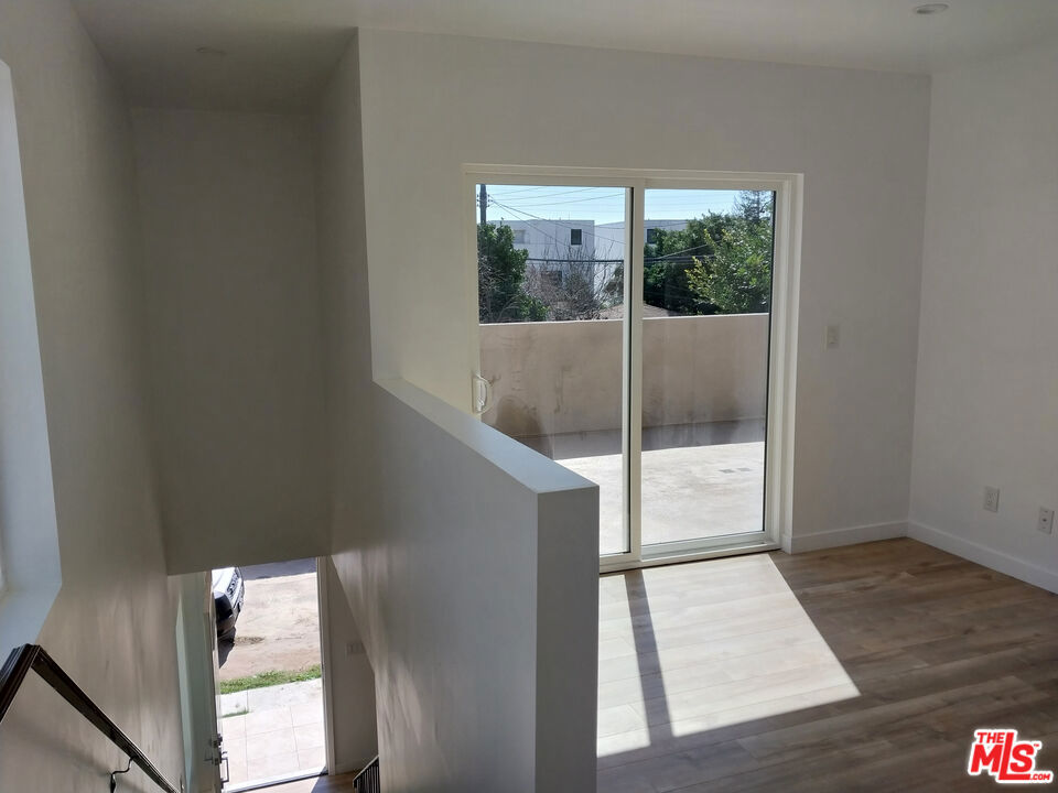26842977 Property Photo 30