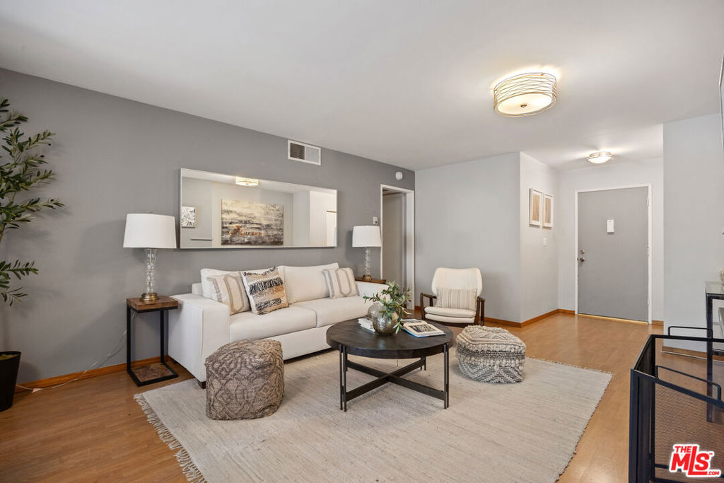 13102 Summertime Lane Property Photo 4
