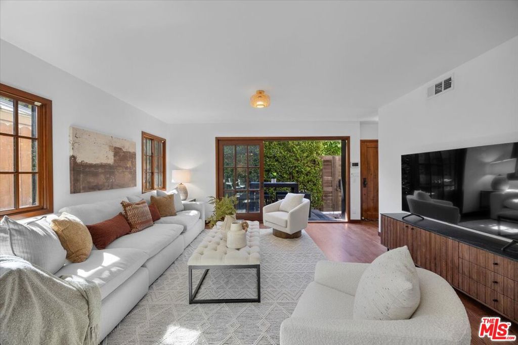 2504 Ocean Avenue Property Photo 2