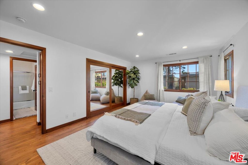 2504 Ocean Avenue Property Photo 16