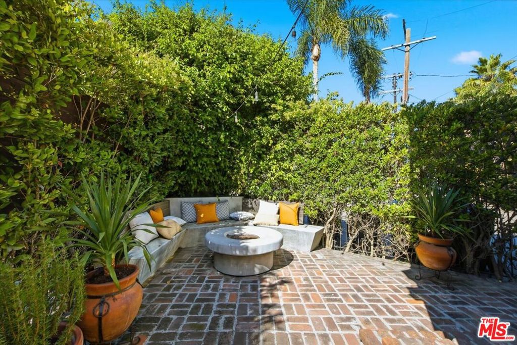 2504 Ocean Avenue Property Photo 25