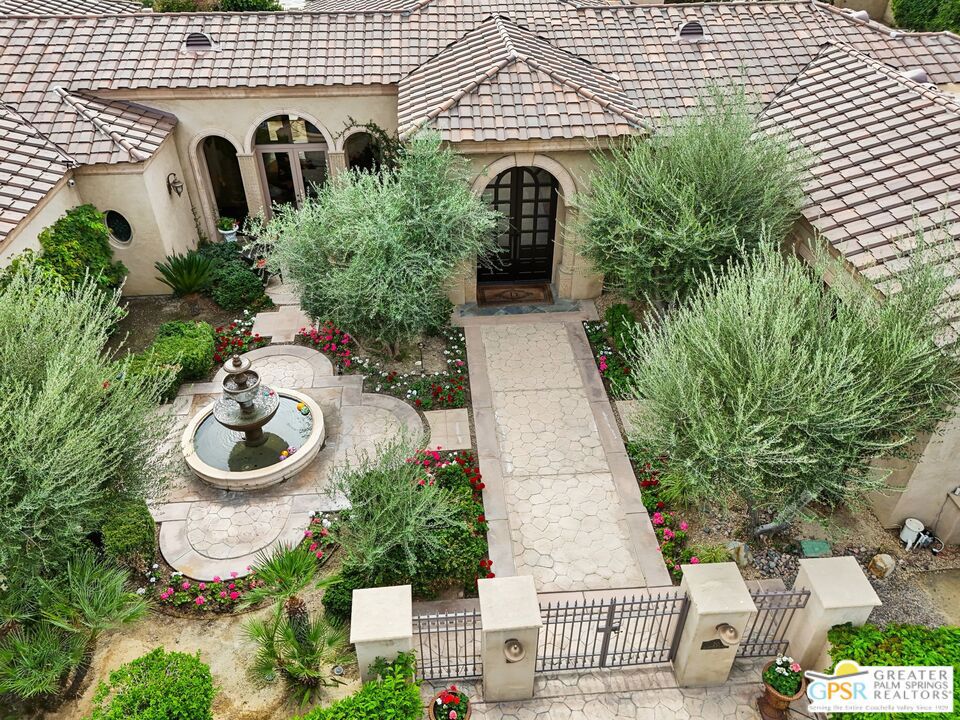 20 Clancy Lane Property Photo 2