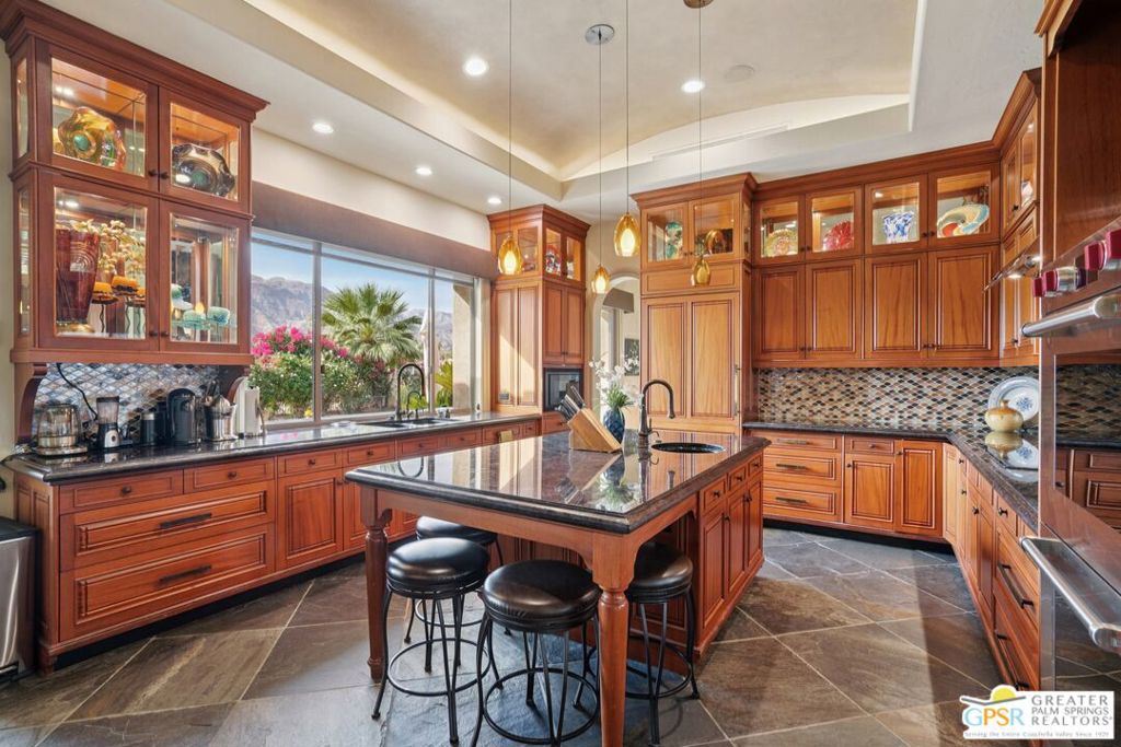 20 Clancy Lane Property Photo 18
