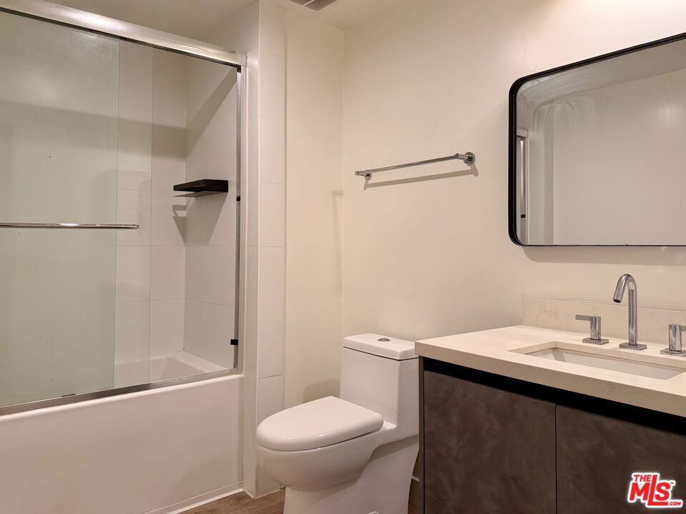 919 Harvard Boulevard 101 Property Photo 4