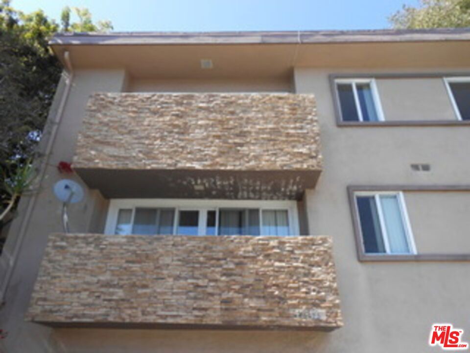 22343 Pacific Coast Highway 4 Property Photo 1