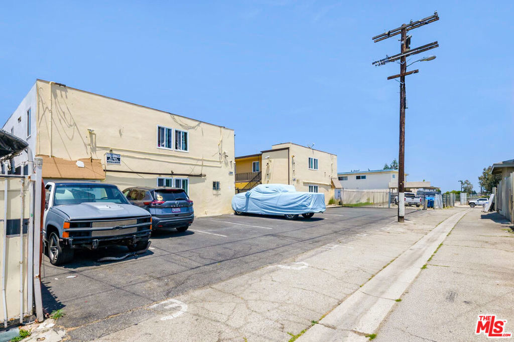 1344 253rd Street Property Photo 8