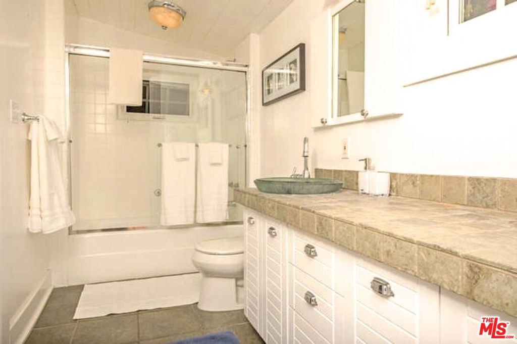 2323 Grand Canal Property Photo 15
