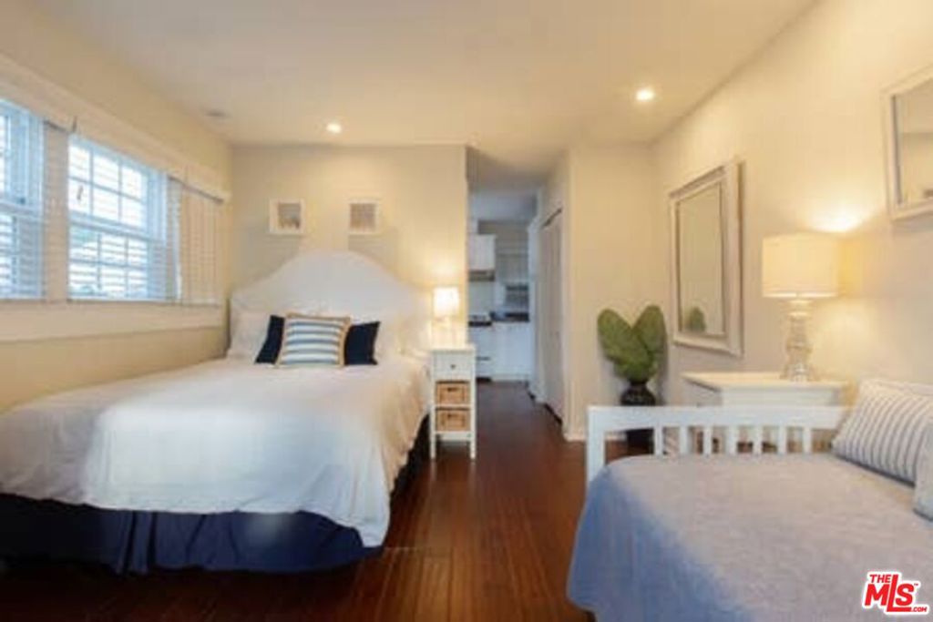 2323 Grand Canal Property Photo 20