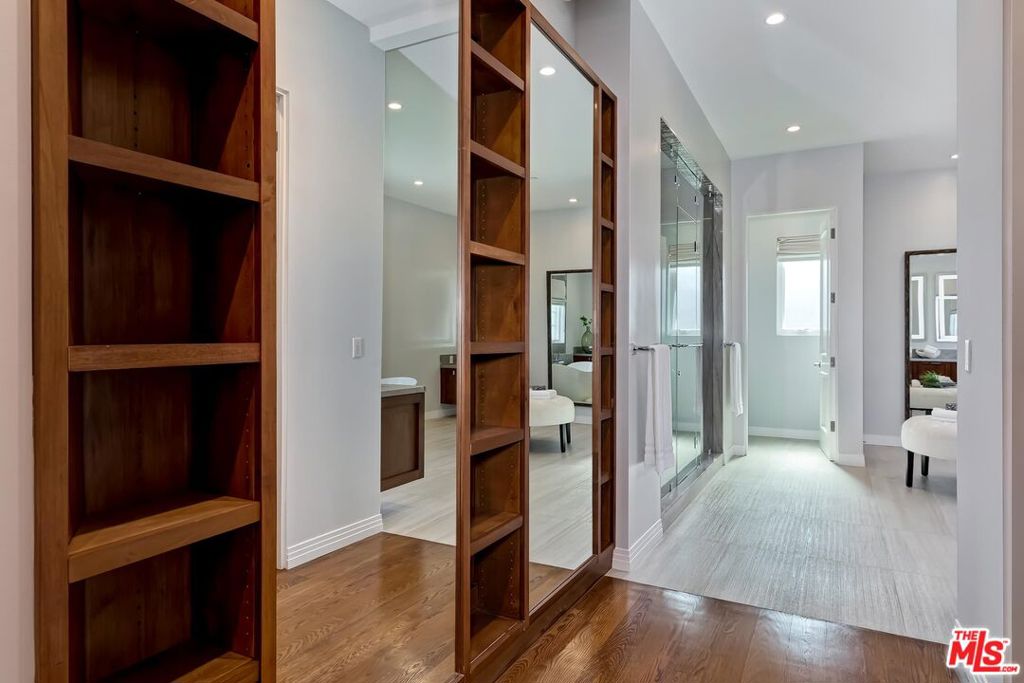 9767 Monte Mar Drive Property Photo 36