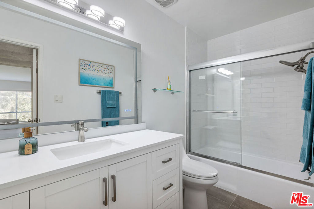 11965 Gorham Avenue 503 Property Photo 18