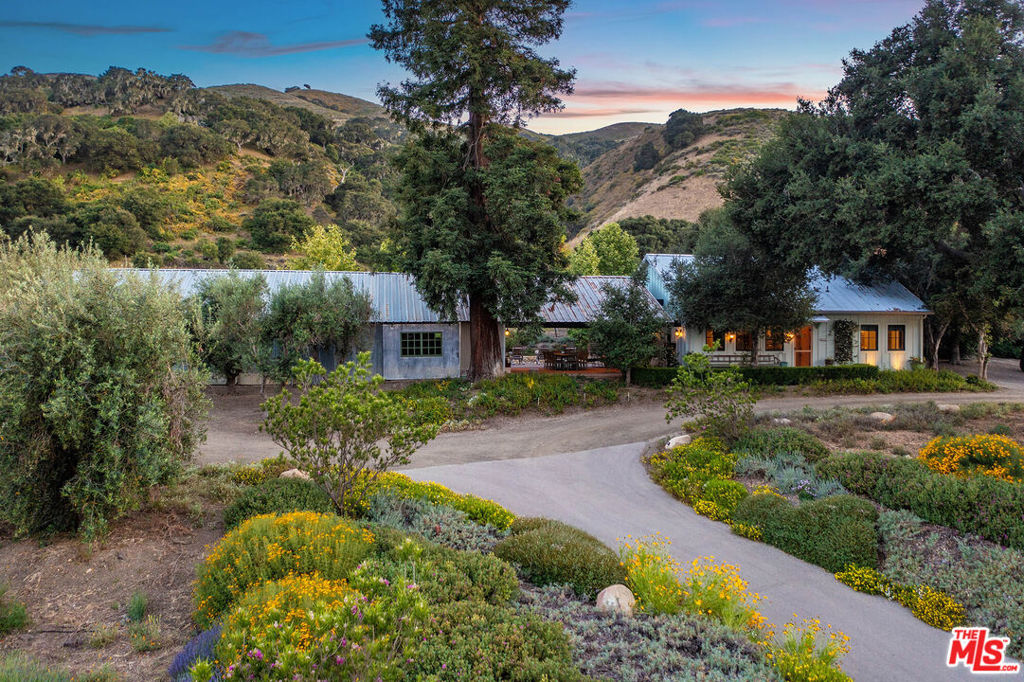 8630 Santa Rosa Road Property Photo 1