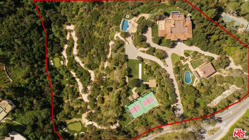 12300 Mulholland Property Photo 42