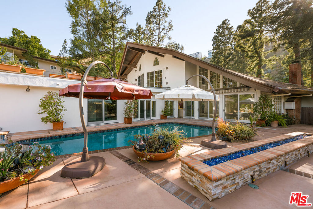 1727 Stone Canyon Road Property Photo 14