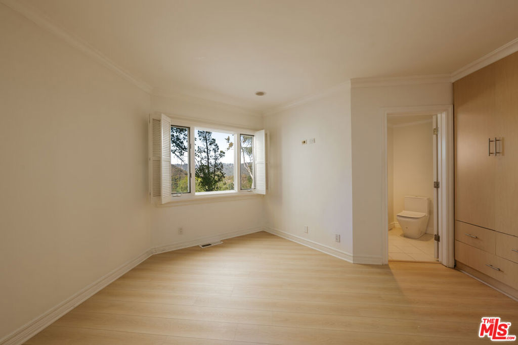 1743 Stone Canyon Road Property Photo 12