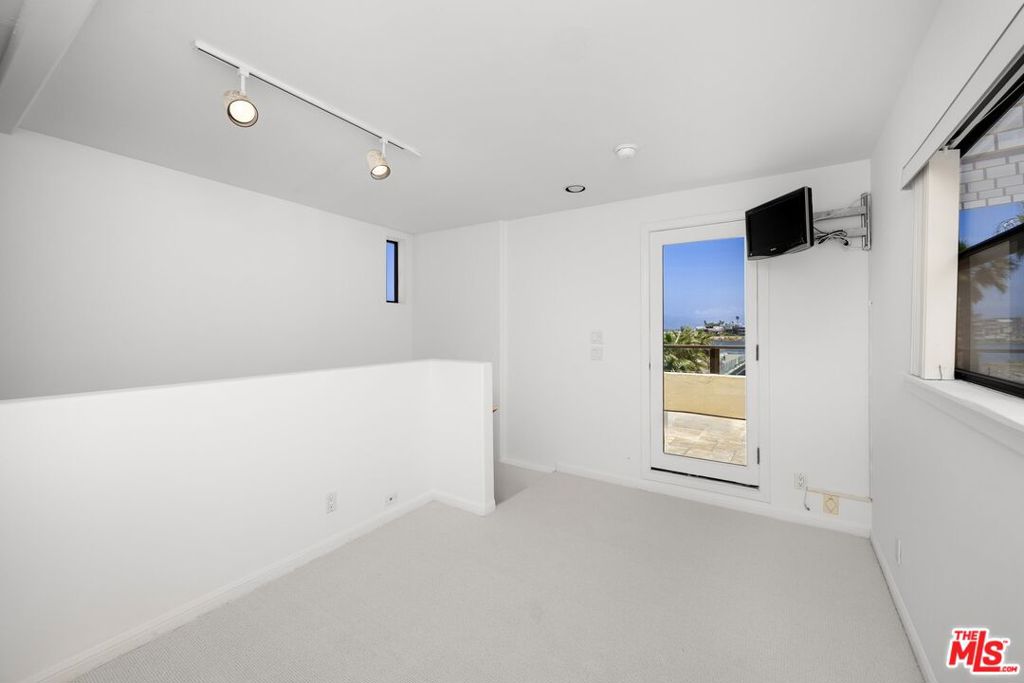 6206 Pacific Avenue 2 Property Photo 18