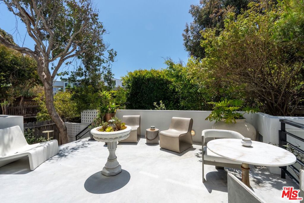 15 Reef Street Property Photo 10
