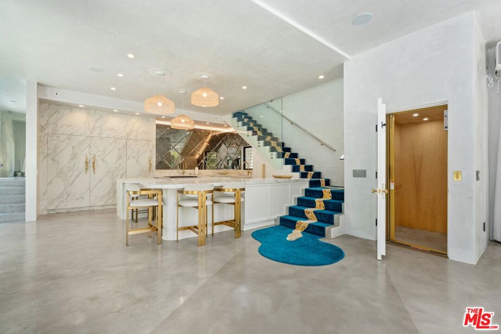 15 Reef Street Property Photo 13