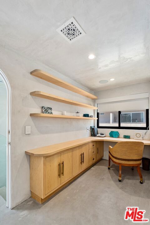15 Reef Street Property Photo 36