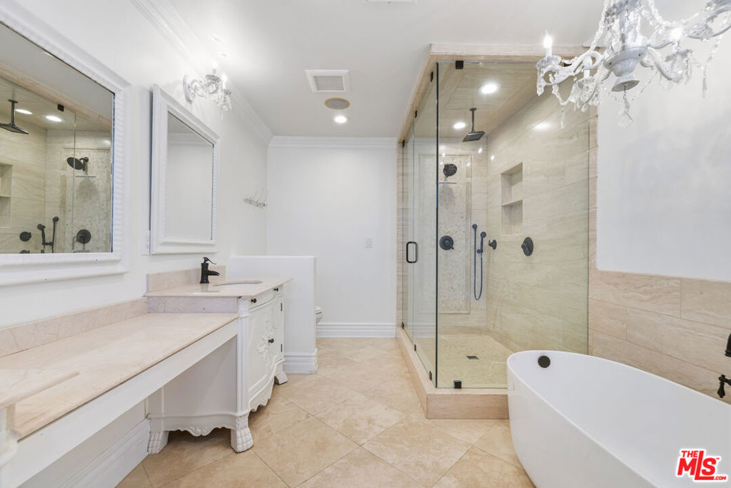 567 Lone Oak Drive Property Photo 14