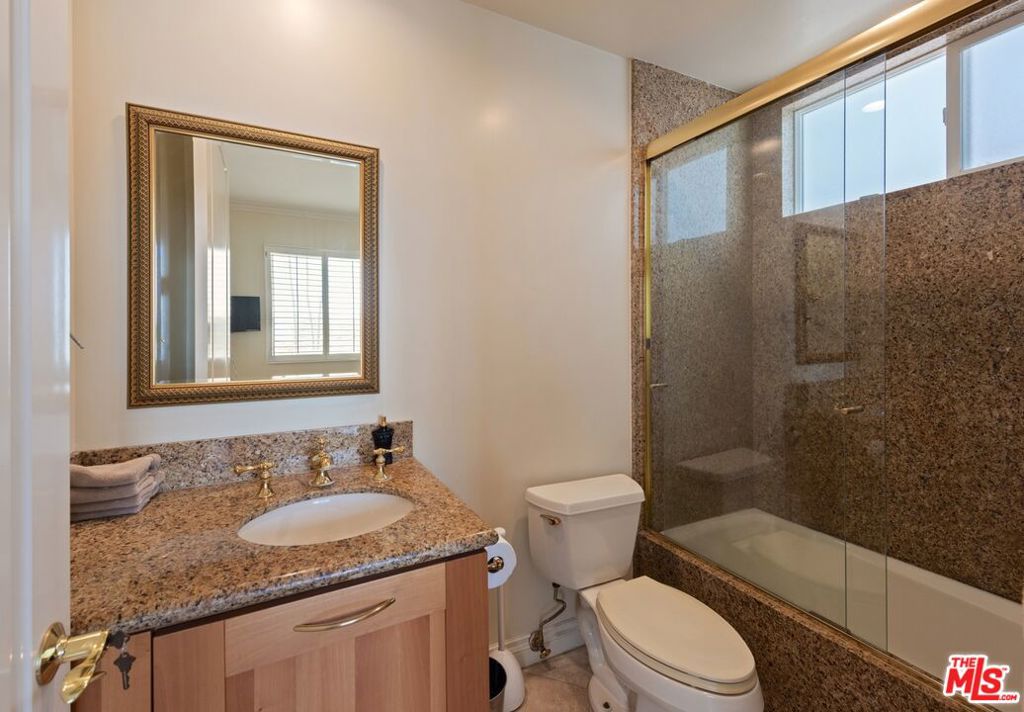 130 Channel Pointe Mall Property Photo 23