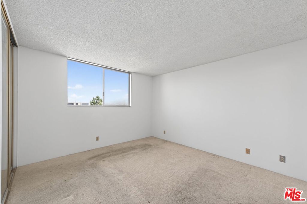 100 S Doheny Drive 719 Property Photo 33