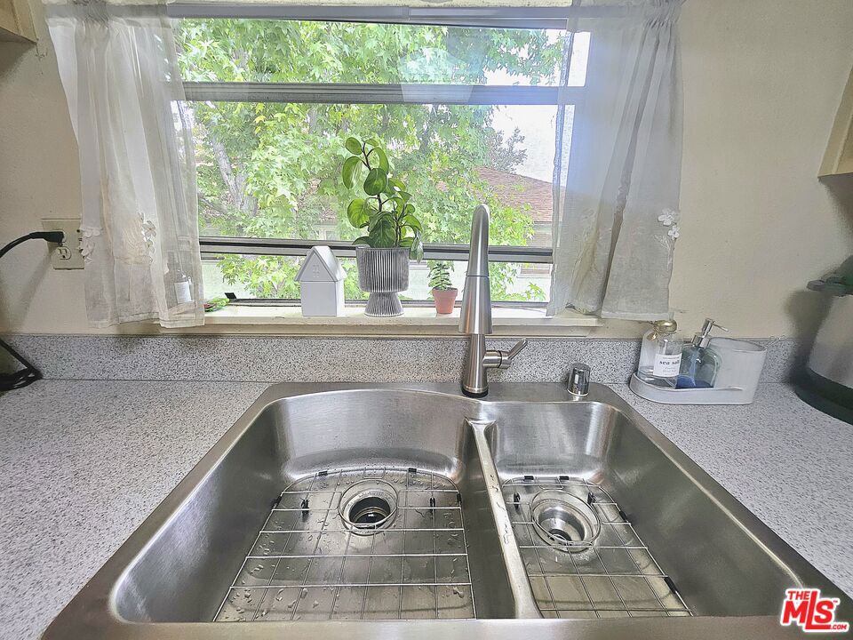 3622 Kalsman Drive 258 (aka 4 Property Photo 28