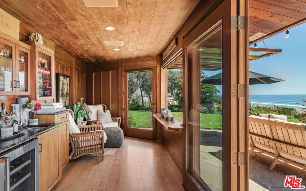 30245 Pacific Coast Highway Property Photo 12