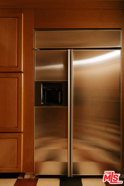 2090 E Lakeshore Drive Property Photo 10