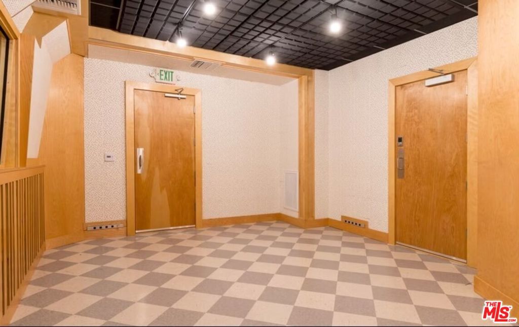 211 W Avenue 33 Property Photo 12