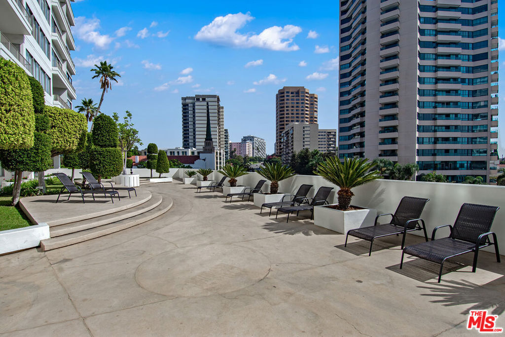 10501 Wilshire Boulevard 1007 Property Photo 31