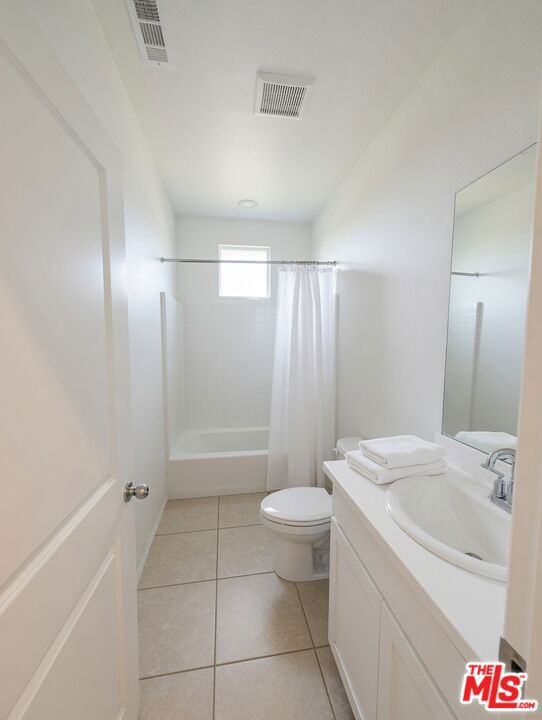 1019 Hudson Lane Property Photo 15