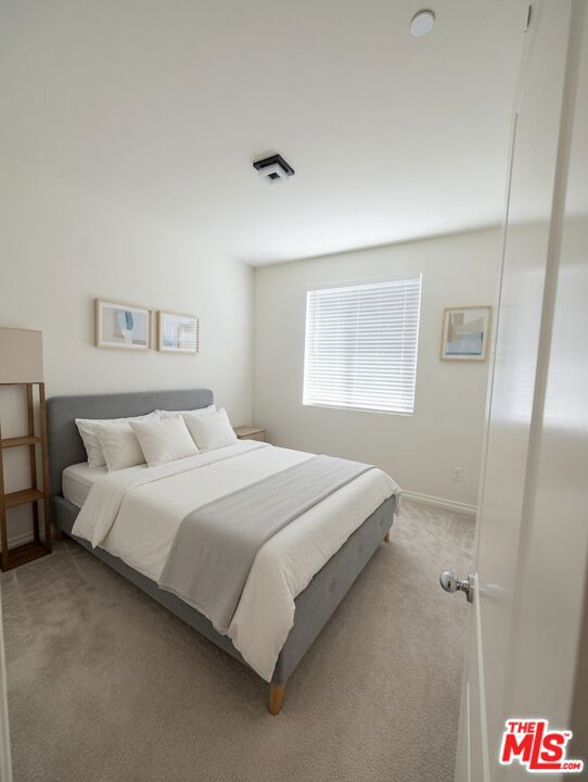 1019 Hudson Lane Property Photo 16