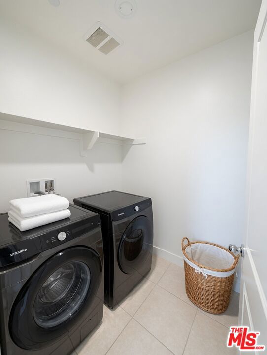 1019 Hudson Lane Property Photo 20
