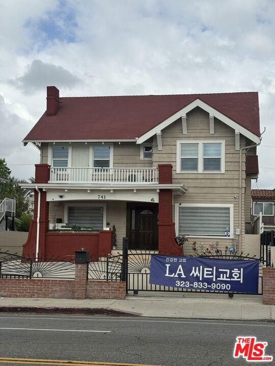 741 Crenshaw Boulevard Property Photo 1