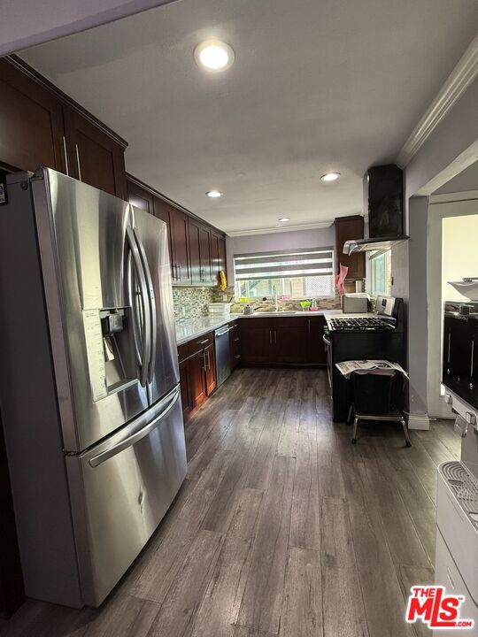 741 Crenshaw Boulevard Property Photo 8