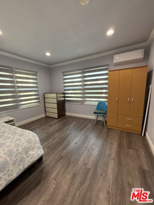 741 Crenshaw Boulevard Property Photo 9