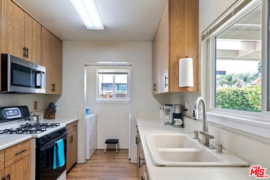 3632 Germain Street Property Photo 10