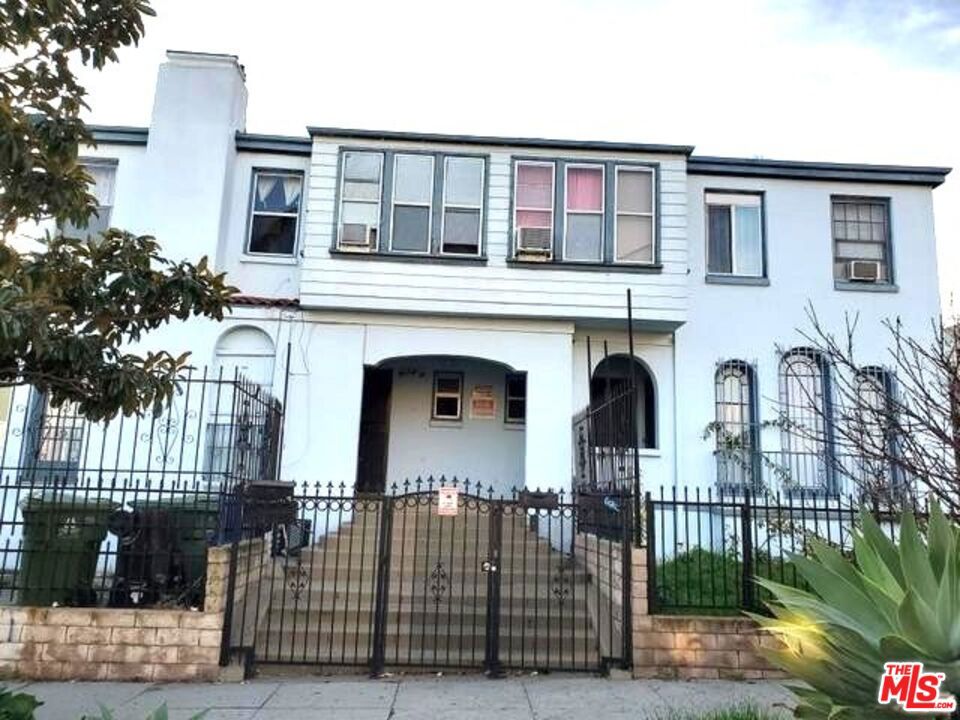 901 S Catalina Street Property Photo 1