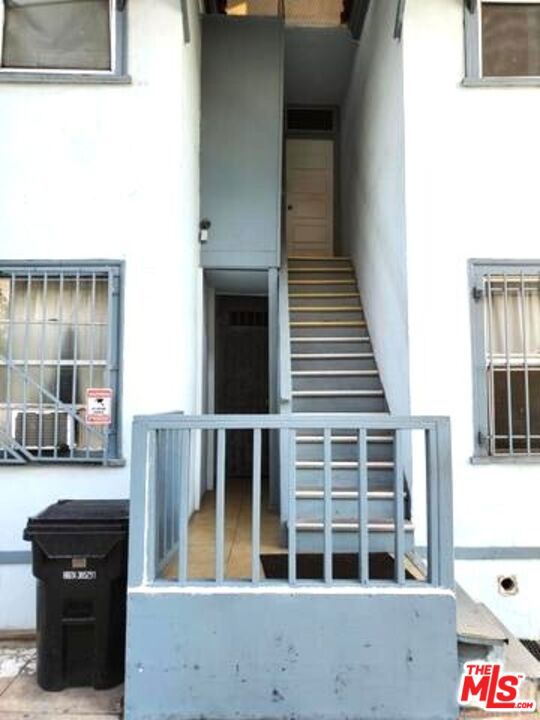 901 S Catalina Street Property Photo 8
