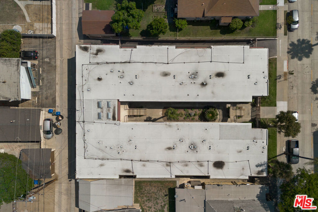 7220 -32 Bright Avenue Property Photo 11