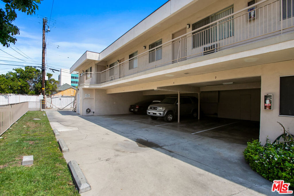 7220 -32 Bright Avenue Property Photo 50