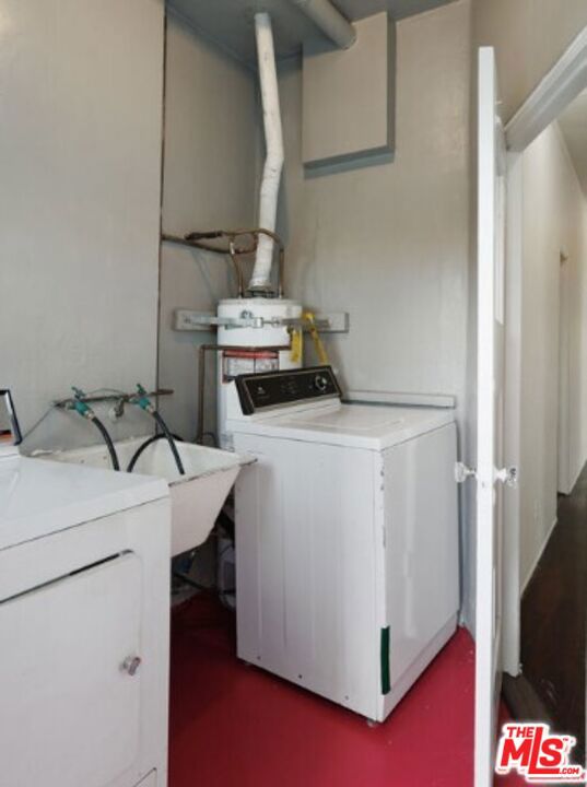 409 N Curson Avenue Property Photo 11