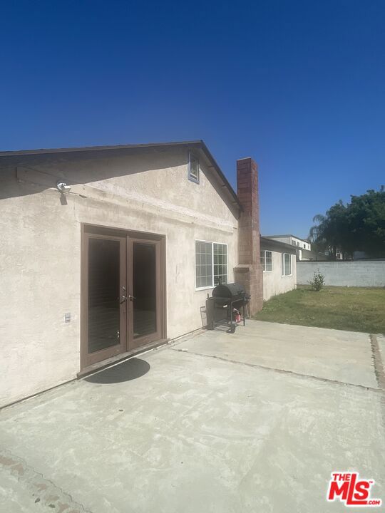 1019 N Millard Avenue Property Photo 11