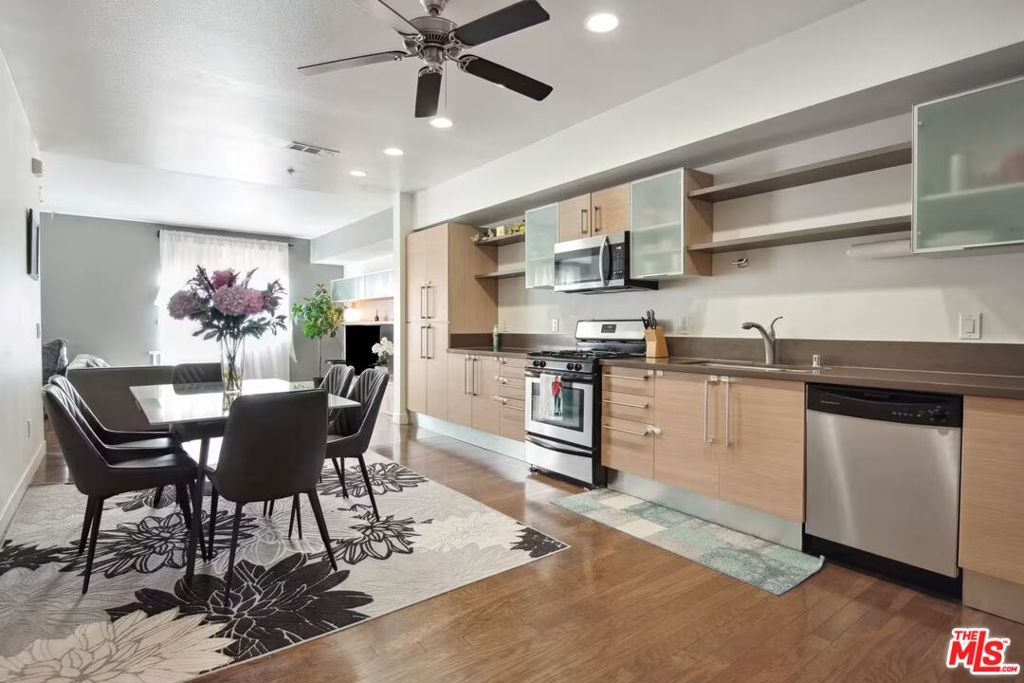 1234 Wilshire Boulevard 435 Property Photo 2