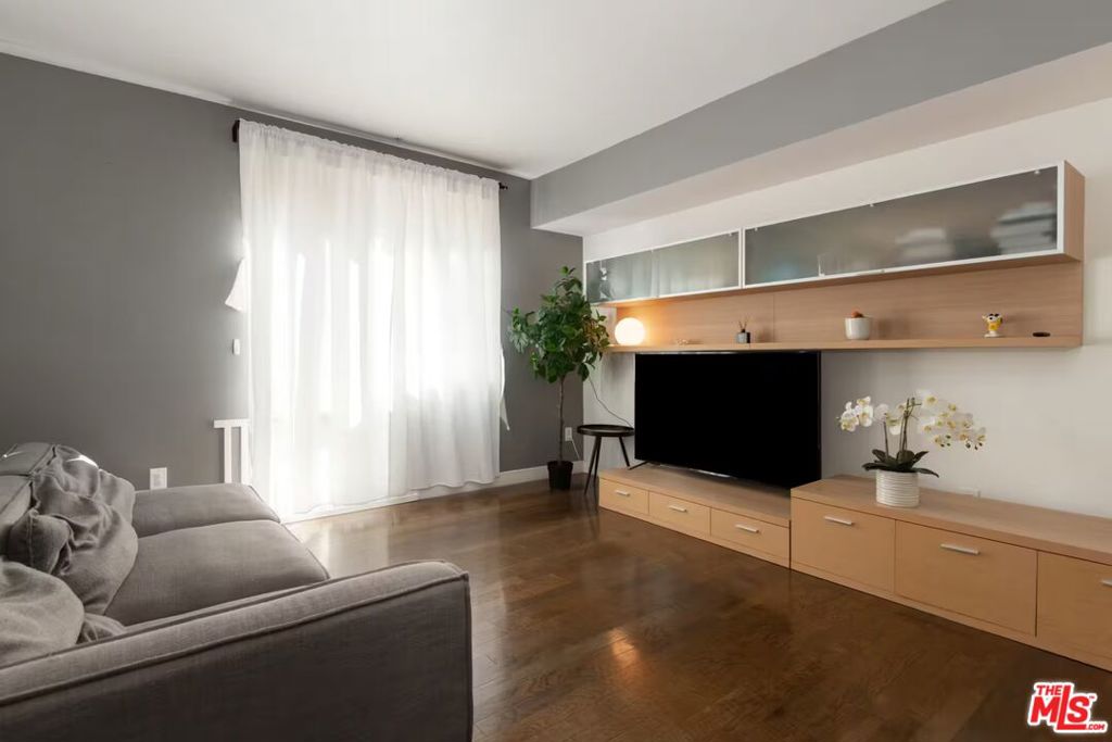 1234 Wilshire Boulevard 435 Property Photo 5