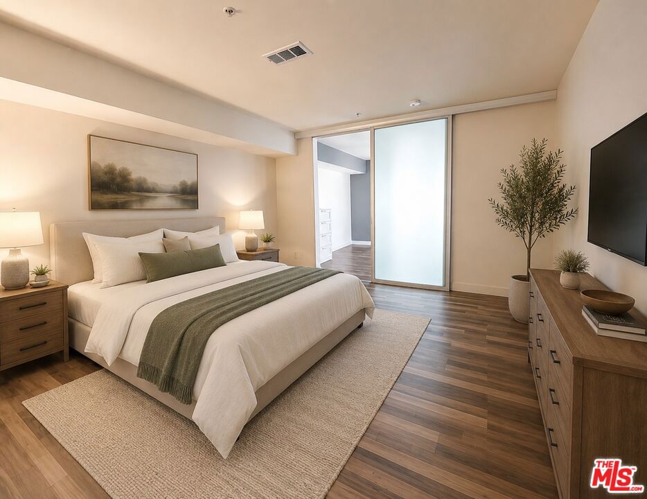 1234 Wilshire Boulevard 435 Property Photo 6