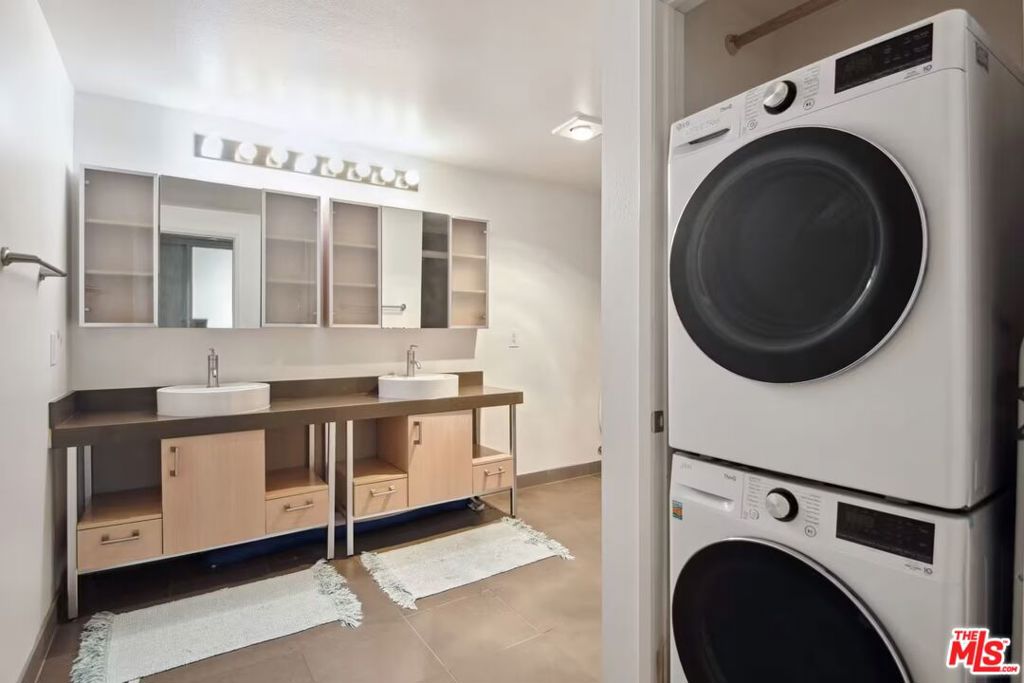 1234 Wilshire Boulevard 435 Property Photo 7
