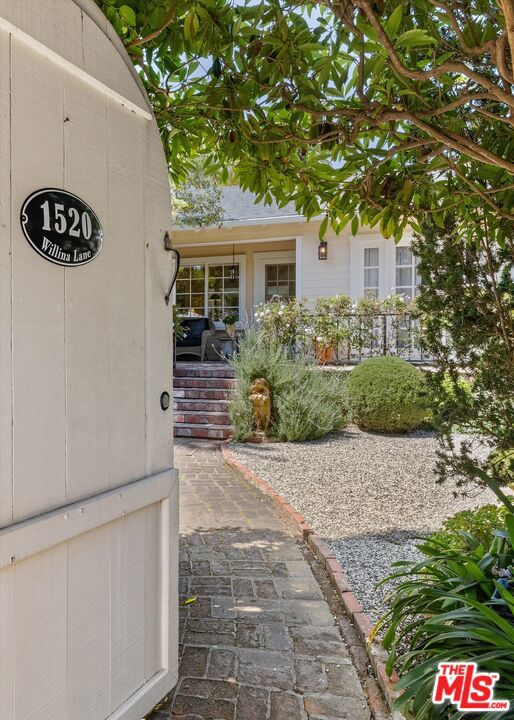 1520 Willina Lane Property Photo 4